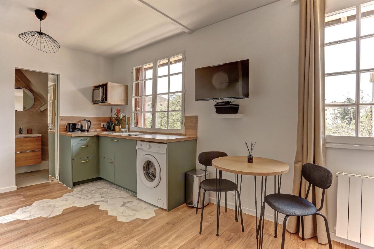 Le Normand- Bois D'Arcy Apartment Bagian luar foto